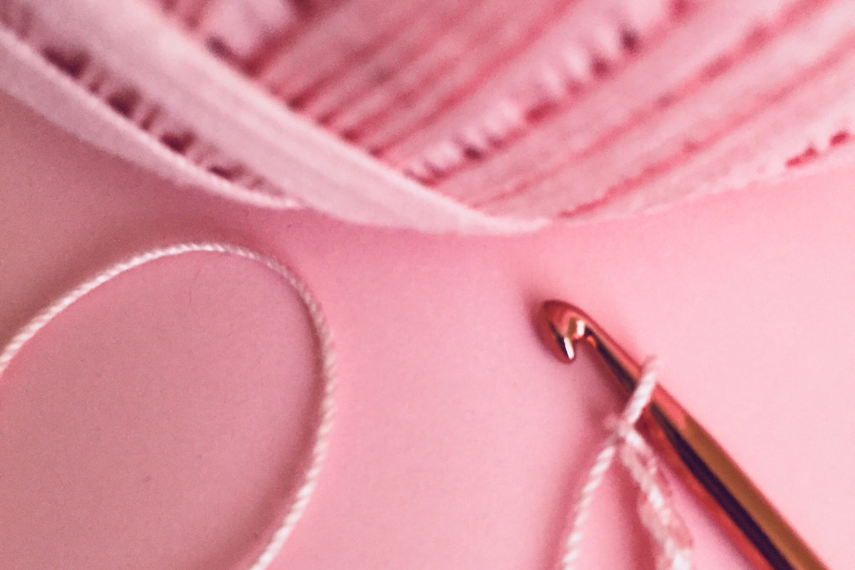 Best Crochet Hooks For Carpal Tunnel ( A Detailed Guide) Crafting in