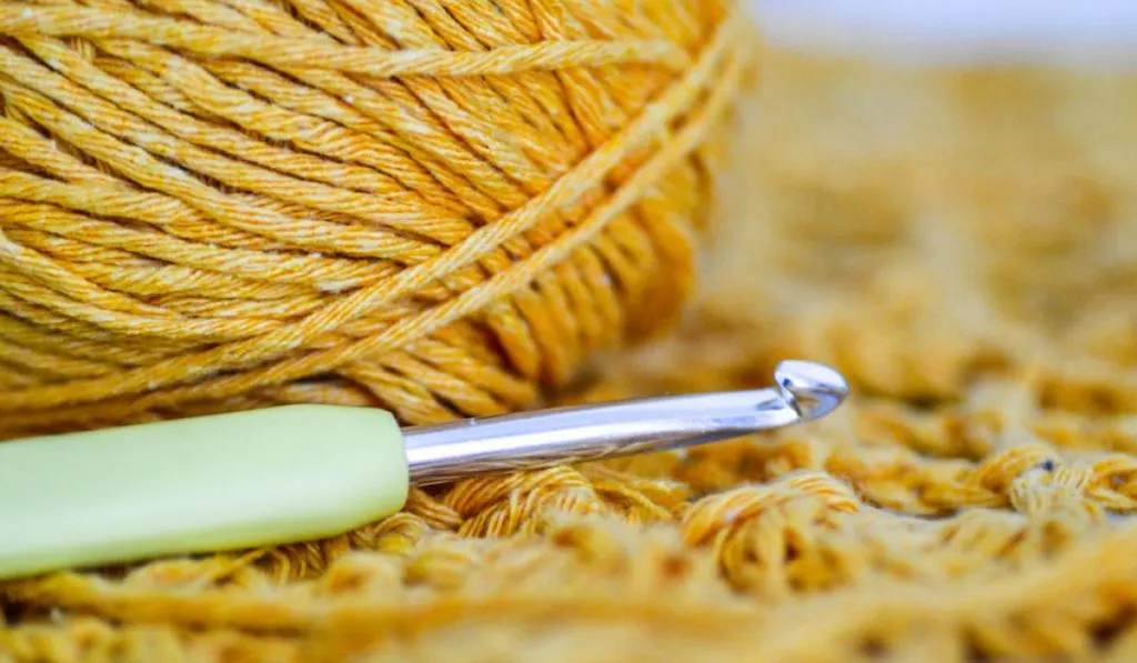 Crochet Hook Produces Clean Finish Project and Avoid Snagging