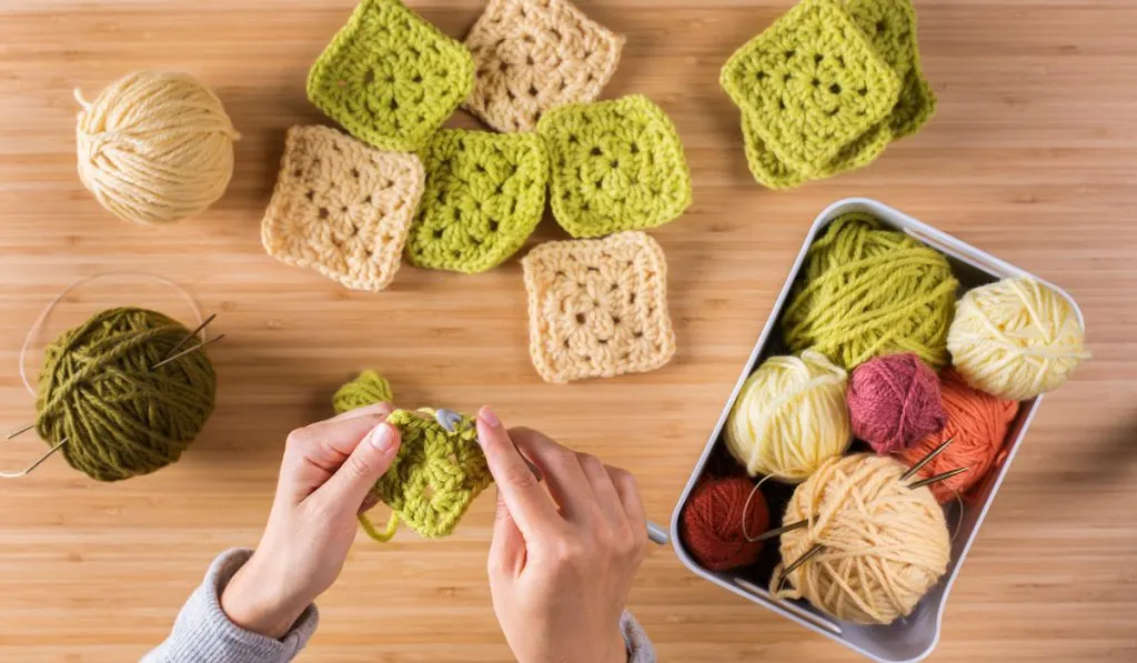 hobby crafting hands crocheting