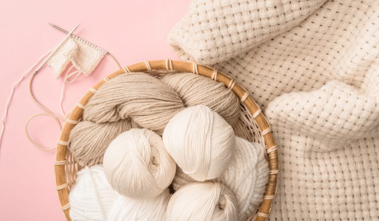 How Much Yarn Do I Need to Crochet a Queen Size Blanket?