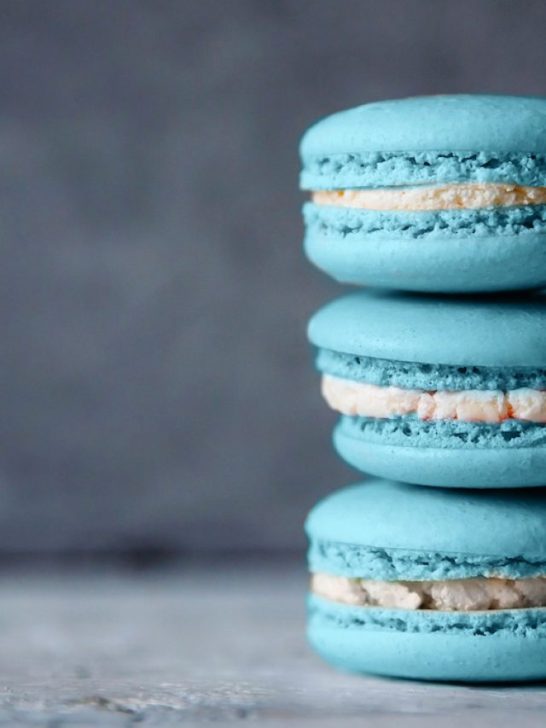 turquoise colored macaroons